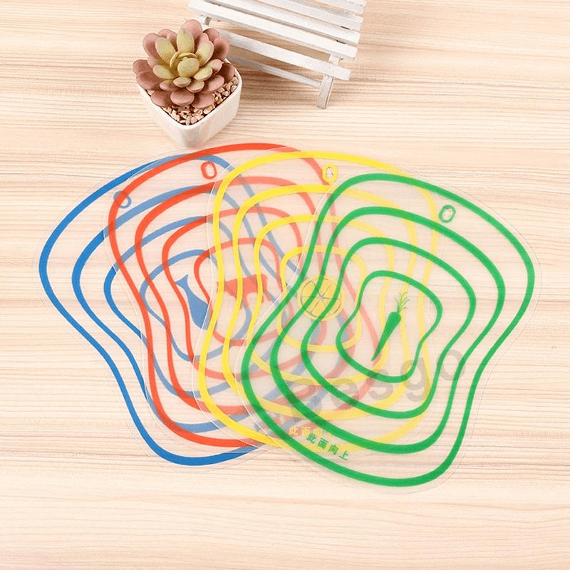 Plastic cutting board non-slip