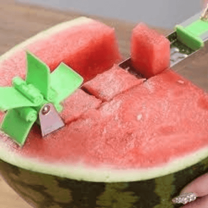 Windmill watermelon cutter