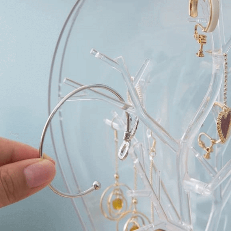 Light makeup and jewelry organizer