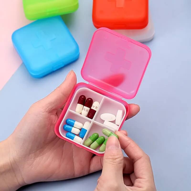 4 compartment lid tablet pill box