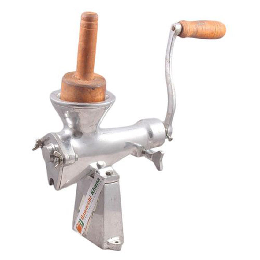 Manual fruit juicer silver