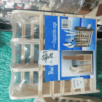 3 section wooden chopsticks holder