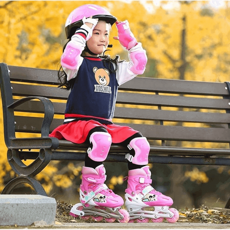 Adjustable skate shoes with helmet knee brace