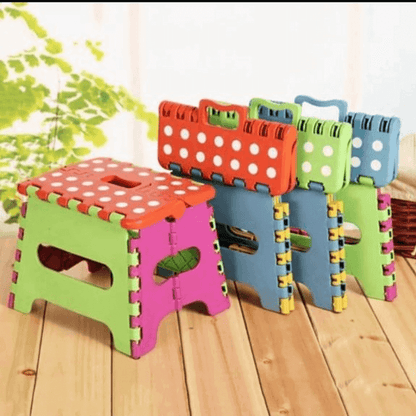 Non slip folding plastic stool