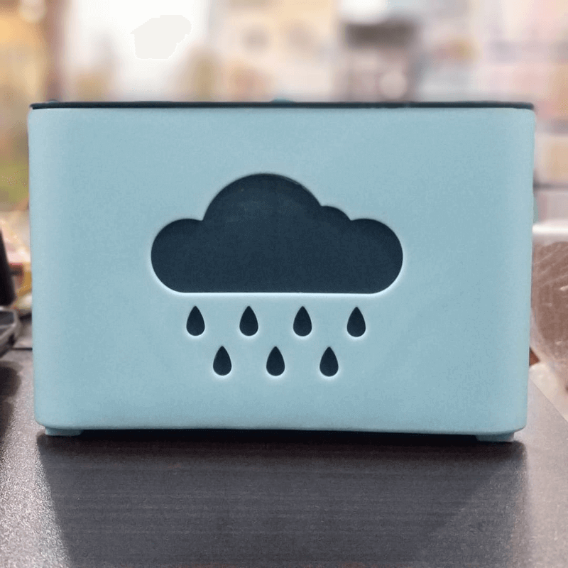 Wall mounted cutlery drainer