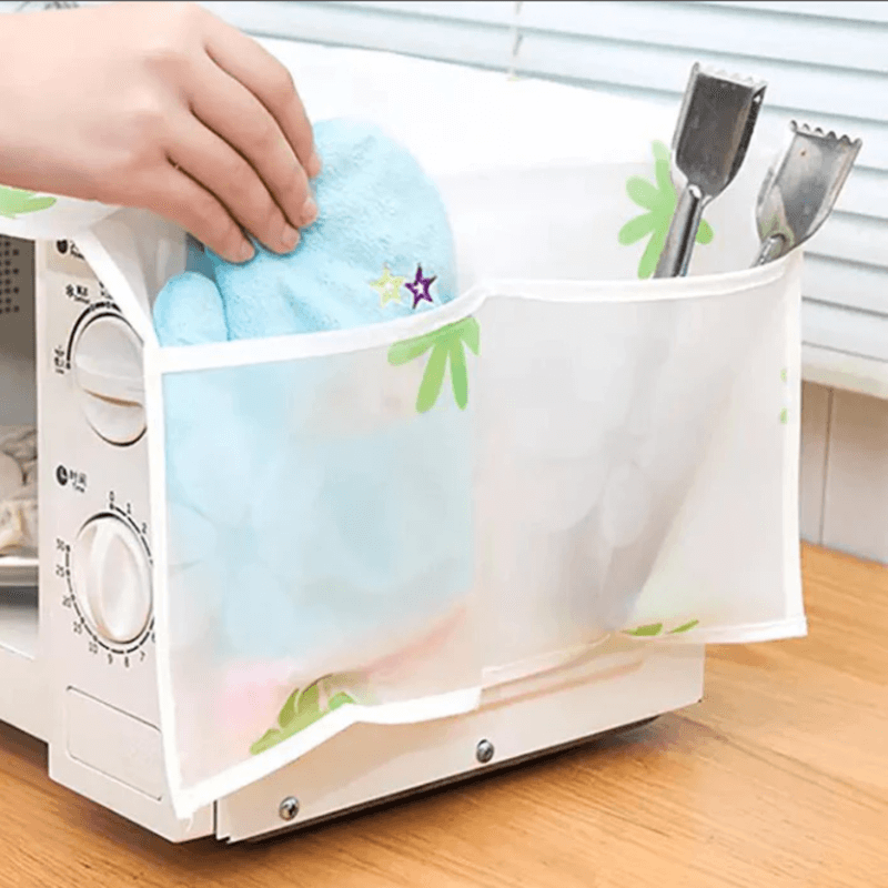 Microwave oven cover with pockets