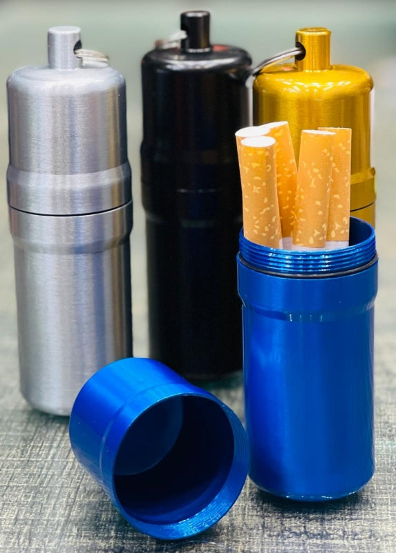 Cigarette case holder with keychain