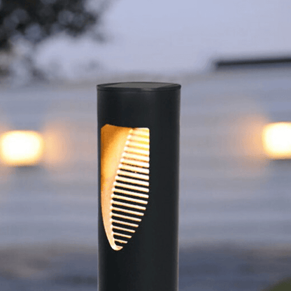 Outdoor solar lawn lamp