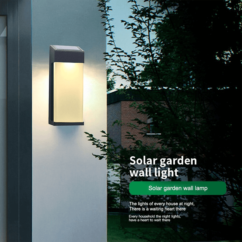 Outdoor solar powered wall lamp
