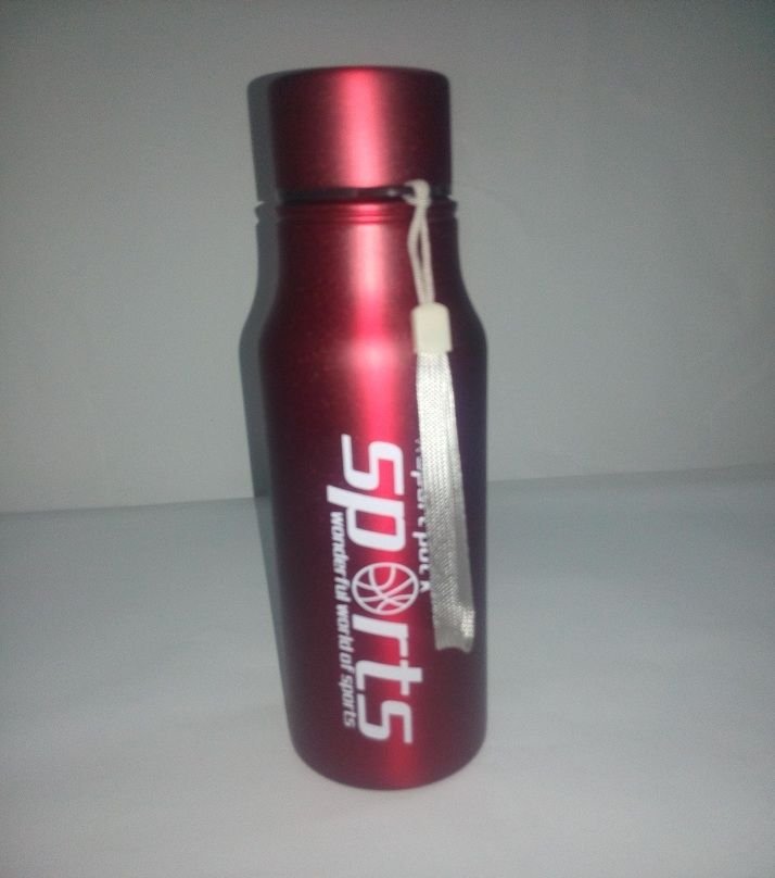 sports-water-bottle-red